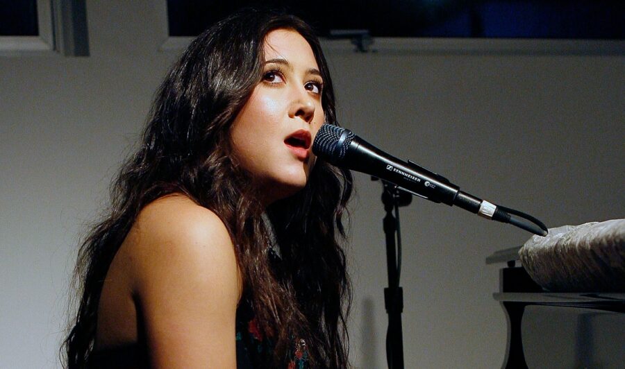 Stevie Nicks ‘approves’ track order of new Vanessa Carlton album