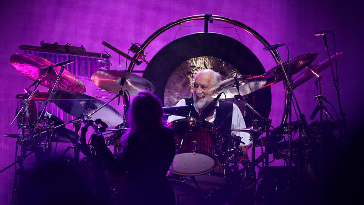 REVIEW: Fleetwood Mac at the United Center — a concert for the (middle) ages