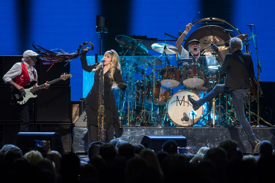 REVIEW: Fleetwood Mac brings it all back