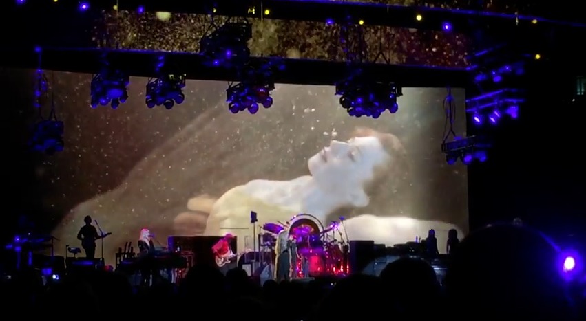 REVIEW: Fleetwood Mac at Manchester Arena