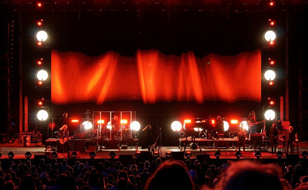 A Day on the Green, Polokbin, Hunter Valley, NSW, 24 Karat Gold Tour