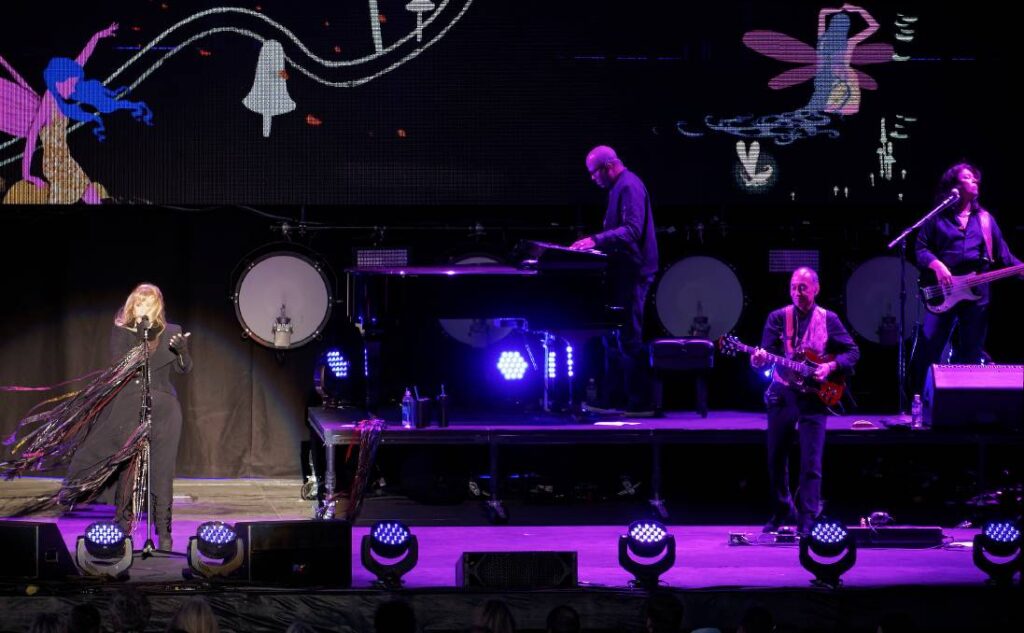 A Day on the Green, Polokbin, Hunter Valley, NSW, 24 Karat Gold Tour