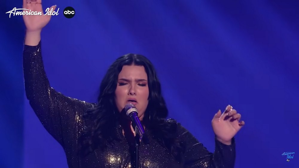 Nicolina performs ‘Edge of Seventeen’ for AI Top 20