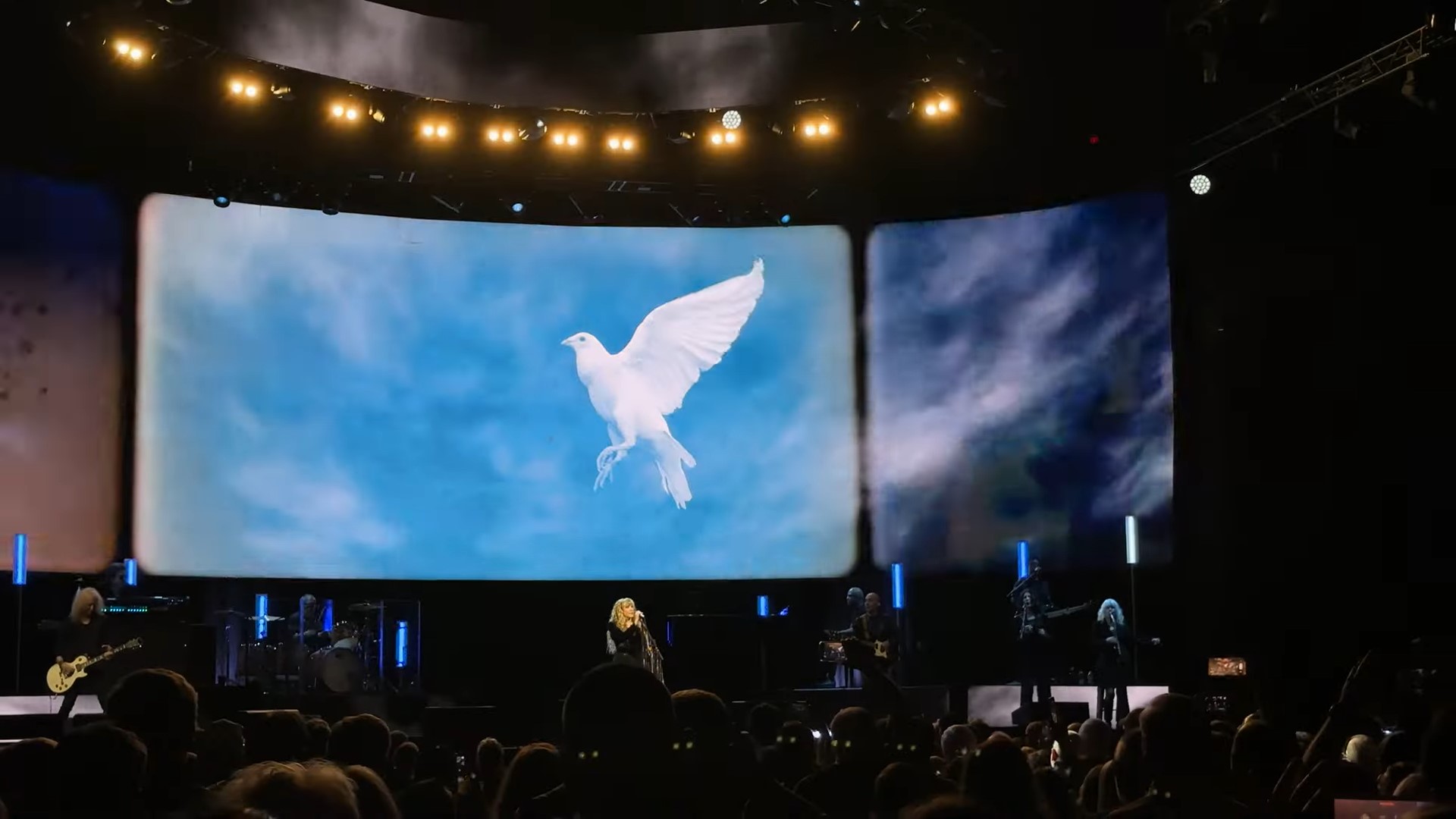 Stevie Nicks 2023 solo tour resumes in Raleigh