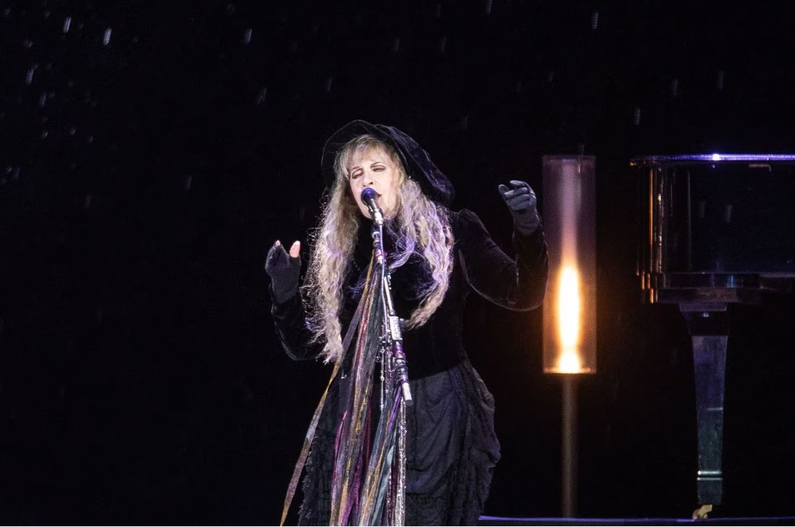 MUSIC REVIEW: Stevie Nicks, Billy Joel a powerhouse pop tandem at rainy Gillette
